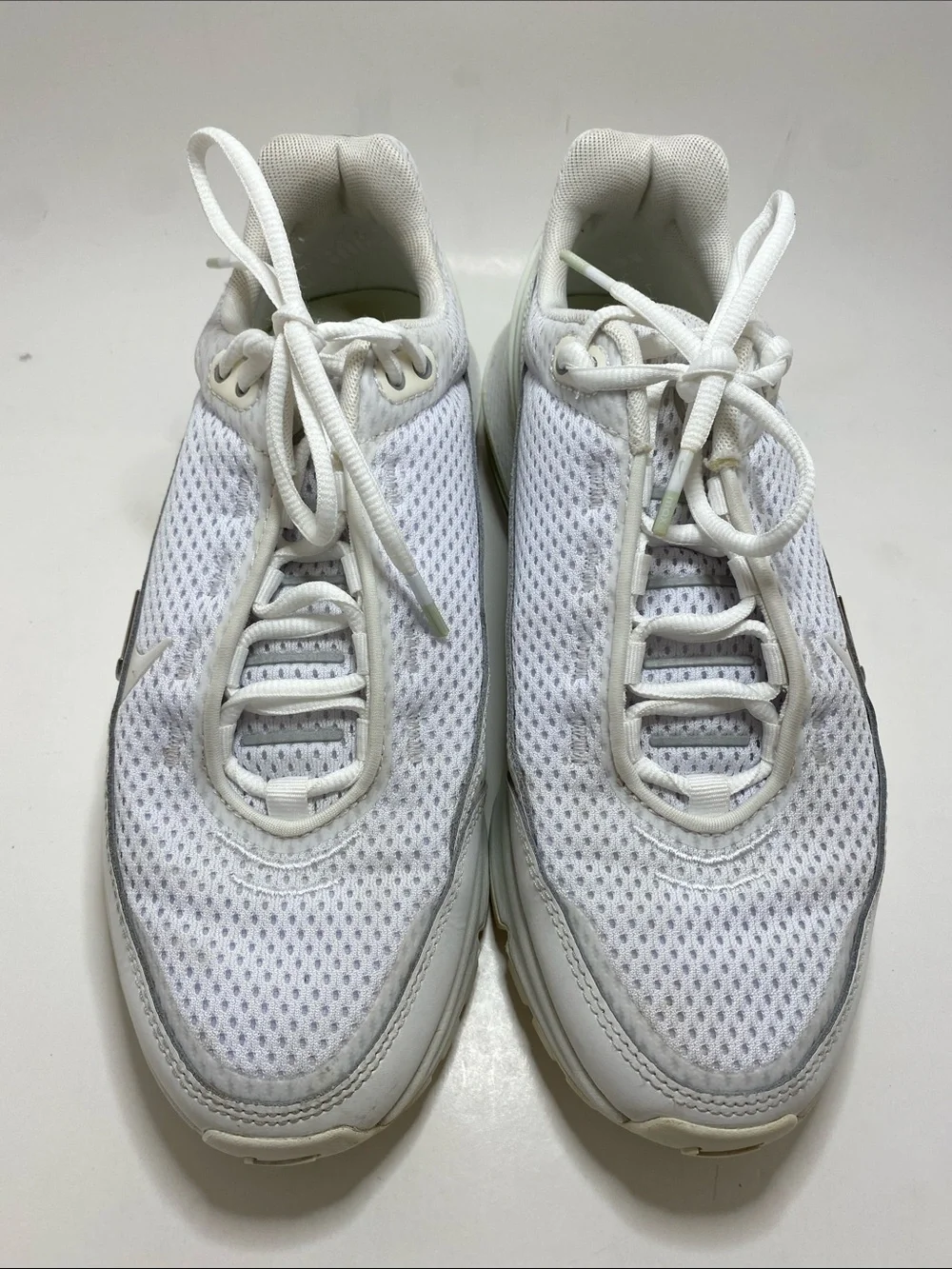 Nike Women's White Mesh Air Max Pulse Sneakers Size 9